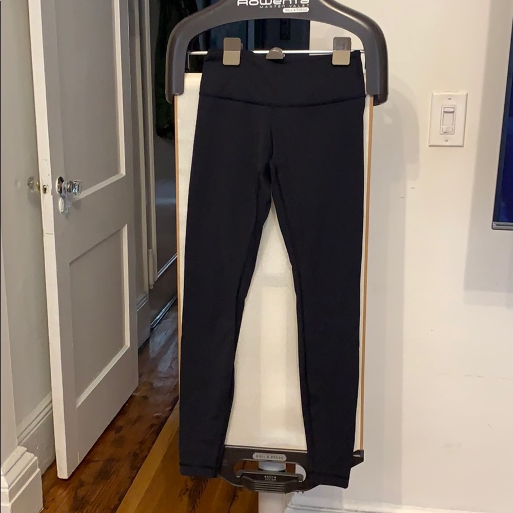 Lululemon yoga pants